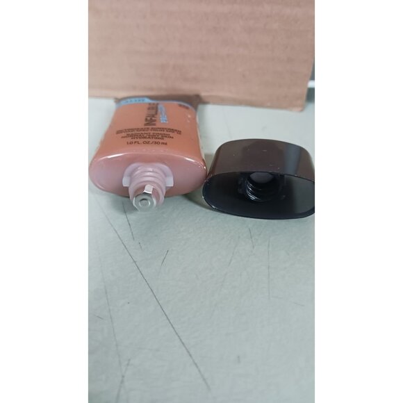 Loreal Paris Infallible Pro-glow Foundation 212 Cocoa NEW SEALED - Picture 3 of 3